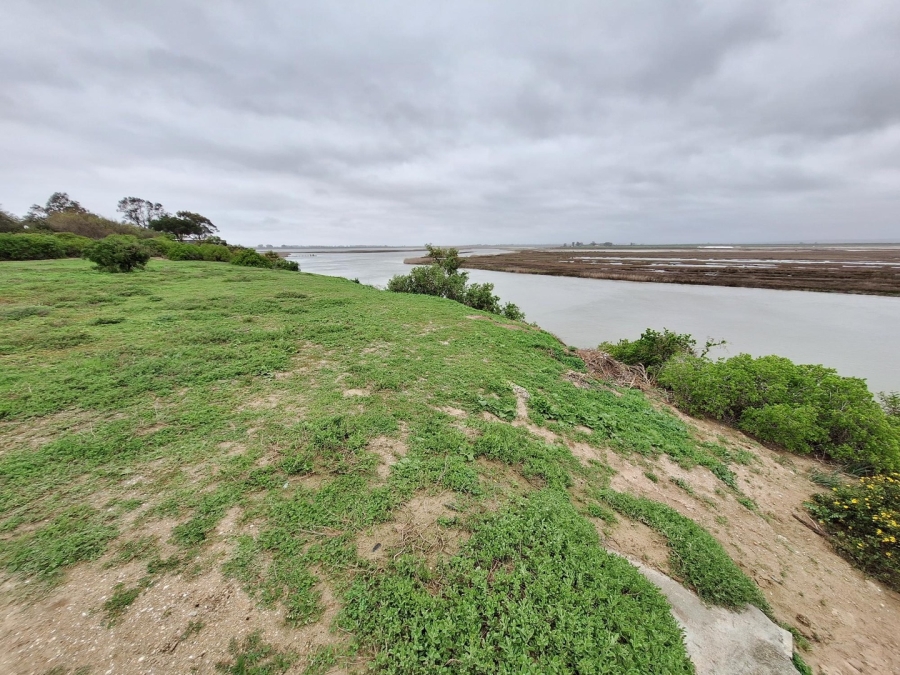  Bedroom Property for Sale in Velddrif Western Cape